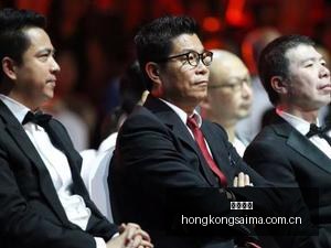 电竞套装亮,巅峰体验再,香港赛马,香港赛马,赛马赛事,香港马术比赛,赛马资讯